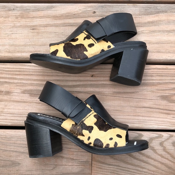 I Desire the Things that Will Destroy Me Sandals - Picture 2 of 8